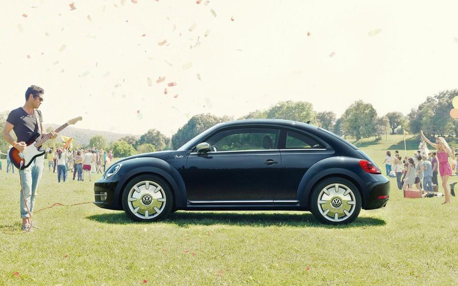  Volkswagen Beetle Fender Edition 2013 года  (фото 7 из 7)